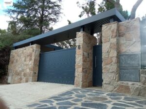 Marquesinas para puerta de acceso