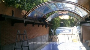 Cubierta de piscinas www.cubiertas-terrazas.com
