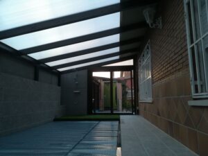 Cubierta de piscinas www.cubiertas-terrazas.com